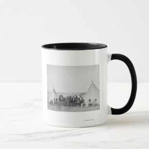 Caneca Miniconjou Indianos fora da Fotografia Tipis