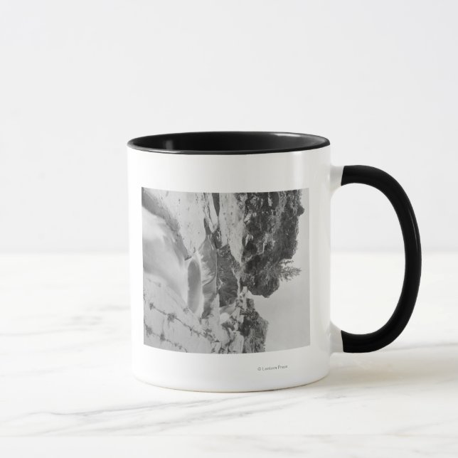 Caneca Minnekahta cai perto de Primaveras quentes (Direita)