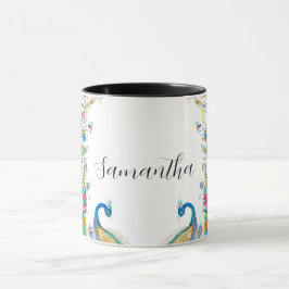 Caneca Moldura de peacocks com flores a aquarela