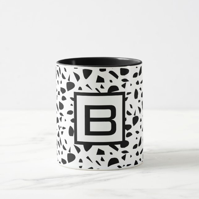 Caneca Monograma branco preto Terrazzo inicial (Centro)