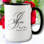 Caneca Monograma da Cinza Negra Branca do Melhor Homem  <br><div class="desc">Casamento? Precisa de um melhor presente para o homem? Que tal esta Na moda e a Melhor Caneca Sofisticada com um monograma moderno de sobrenome inicial, primeiro nome e data na clássica Mug de Café Grande. Clique em personalizar este modelo para personalizá-lo com o nome inicial do sobrenome monograma, nome...</div>