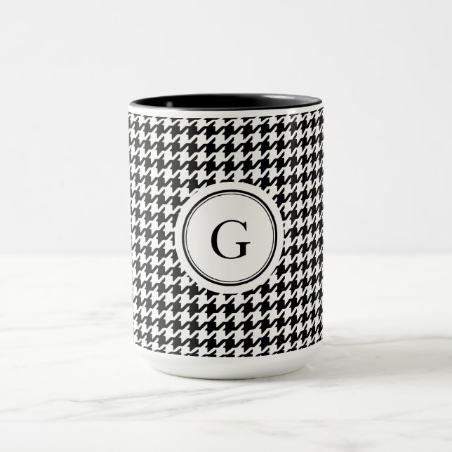 Caneca Monograma do padrão branco preto clássico de som (Centro)