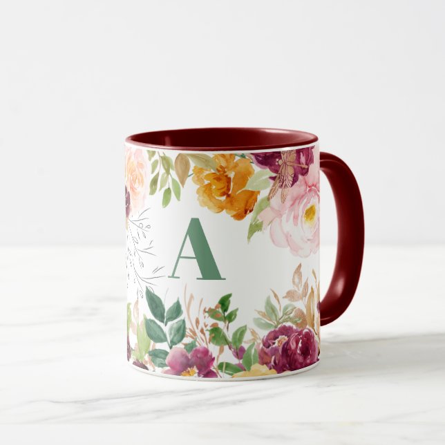 Caneca Monograma verde elegante com flor de aquarela (Frente Esquerda)