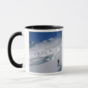 Caneca Montanhista no glaciar Tasman no Monte