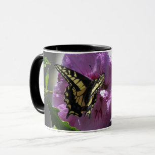 Caneca Mug - Borboleta da cauda alternada na flor