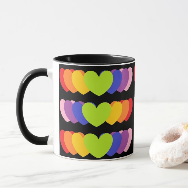 Caneca Mug com Corações Arco-Íris em Fundo Negro (Com Donut)