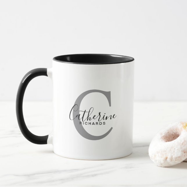 Caneca Mug de Monograma de Cinzas Personalizadas Modernas (Com Donut)