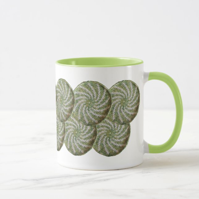 Caneca Mug - Espiral Branco Crochet em Verde (Direita)
