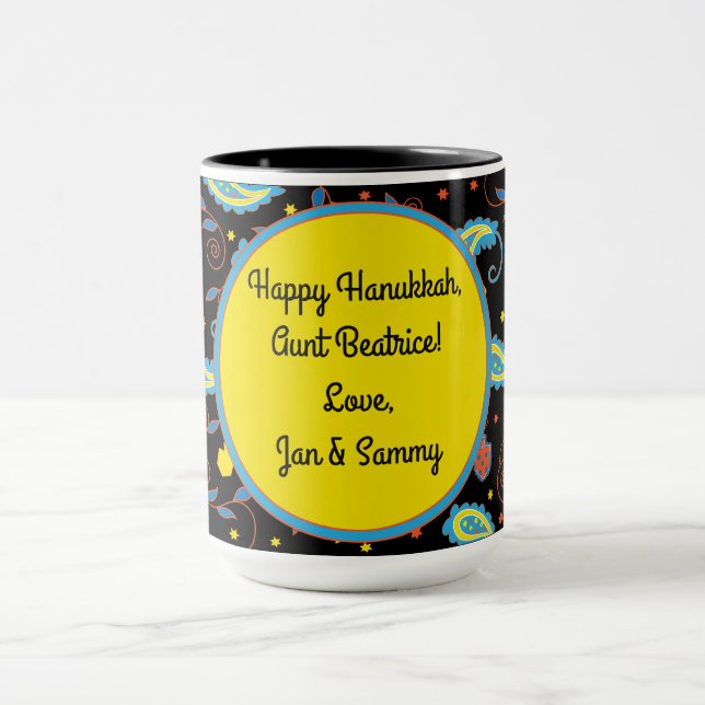 Caneca Mug "Hanukkah Paisley Dreidels and Stars" (Centro)