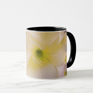 Caneca Mug Sword Lily Green Bokeh
