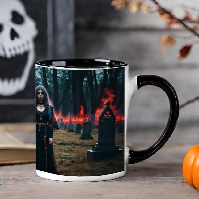 Caneca Mulher Gótica em Gravação Queimando (Criador carregado)