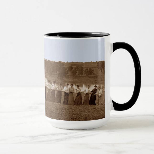 Caneca Mulheres na guerra - Sépia Elgin IL, 1890 (Direita)