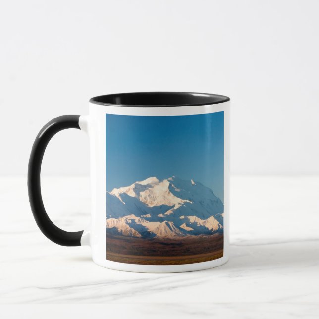 Caneca N.A., EUA, Alaska.  Monte McKinley em Denali (Esquerda)
