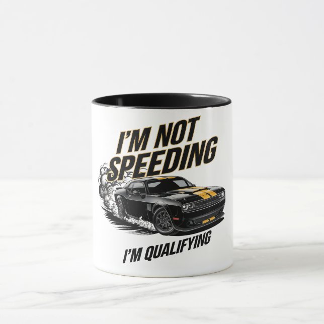 Caneca Não estou acelerando, estou qualificando Design de (Centro)