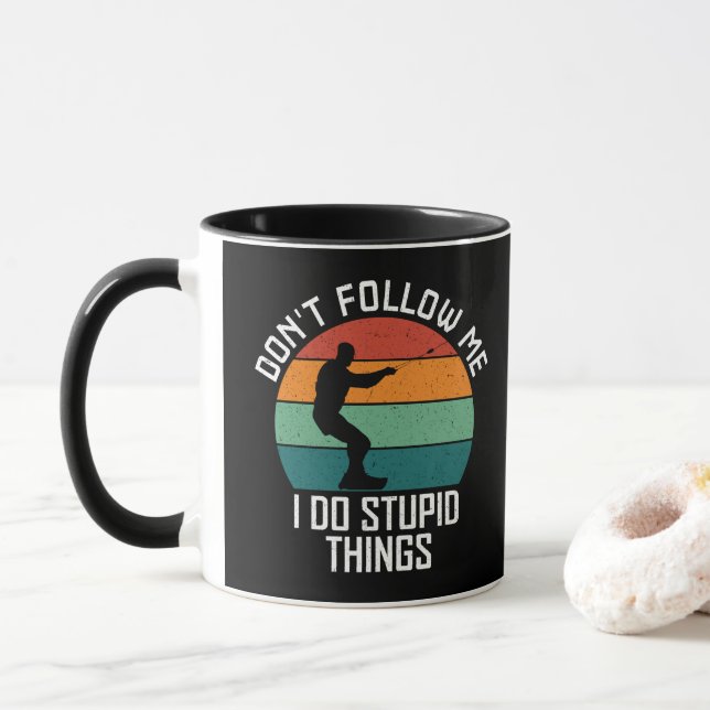 Caneca Não me siga Eu faço coisas estúpidas (Com Donut)