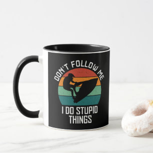 Caneca Não me siga, faço coisas estúpidas Amantes de jet 