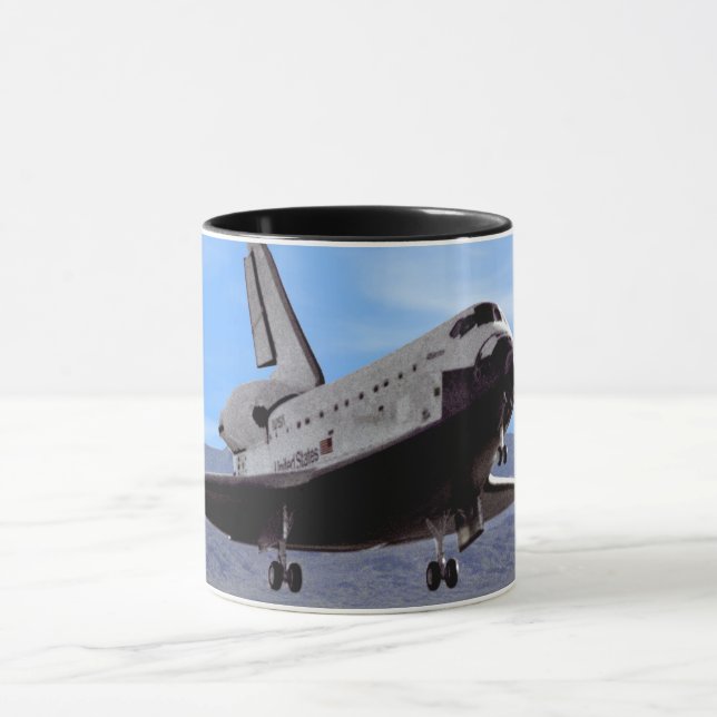 Caneca NASA Space Shuttle Atlantis pousa na Edwards AFB (Centro)