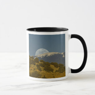 Caneca Nascer da lua sobre as montanhas Sangre de Cristo,