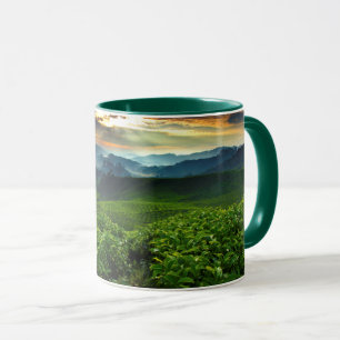 Caneca Nascer do sol sobre a fazenda do chá