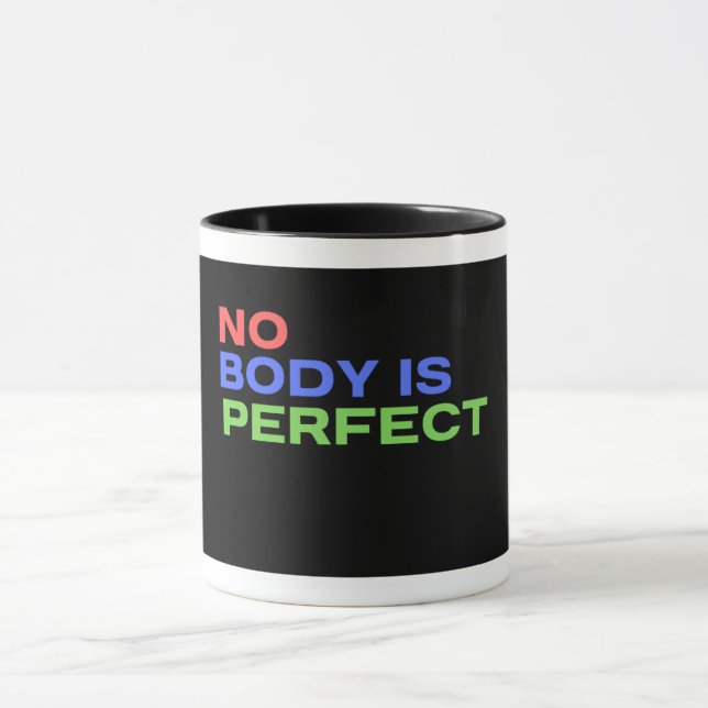 Caneca Nenhum Corpo É Uma Citação Perfeita (Centro)