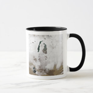 Caneca Neve em torno do mar de Aral