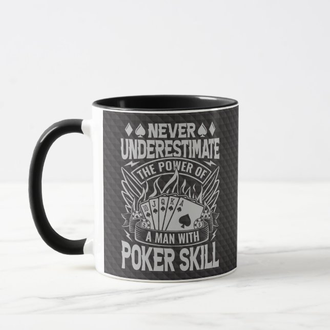 Caneca never underestimate the power of a man with a poke (Esquerda)