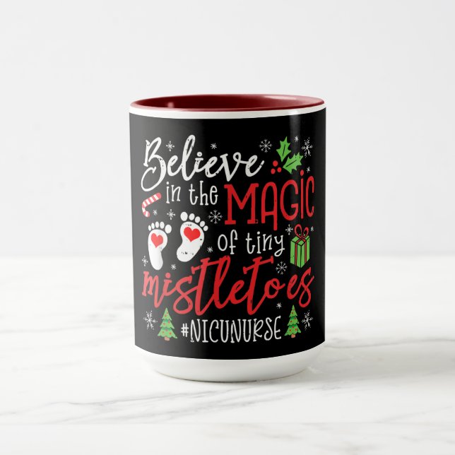 Caneca NICU Nurse Christmas Design (Centro)