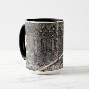 Caneca Noite dos Gigglers Andando