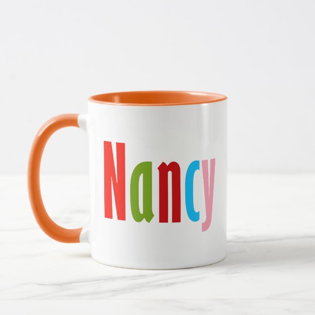 Caneca Nome da "Nancy" em Diversão Vibrante e Letras Colo (Esquerda)