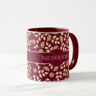 Caneca Nome do Monograma Elegante Leaf Daisy Pattern Burg