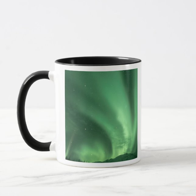 Caneca Nortes, Aurora borealis, sobre os sopés (Esquerda)