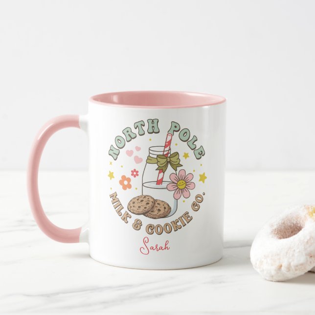 Caneca North Pole Milk & Cookie Co. Santa Claus Café (Com Donut)