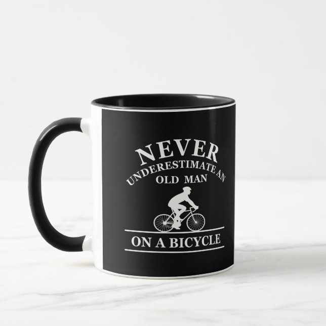 Caneca nunca subestime um velho de bicicleta (Esquerda)