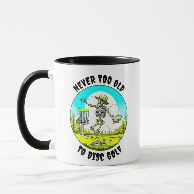 Caneca Nunca Velho Demais para Disc Golf | Arremesso de E (Esquerda)