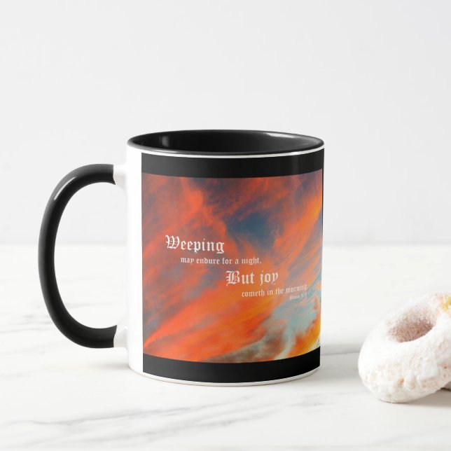 Caneca Nuvens de setembro com Salmo 30:5 (Com Donut)