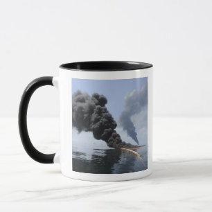 Caneca Nuvens escuras de fumaça e fogo emergem 3