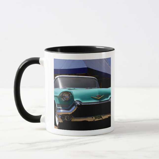 Caneca O Cadillac Conversível Verde de Elvis Presley em (Esquerda)
