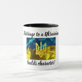 Caneca O casamento a um ucraniano constrói o caráter
