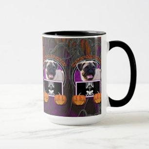 Caneca O Dia das Bruxas - apenas um Lil assustador - Pug