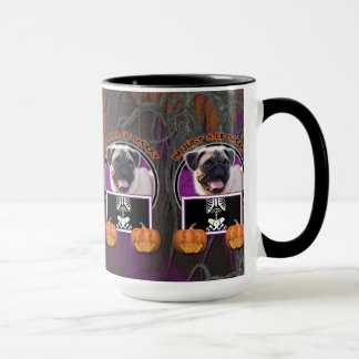 Caneca O Dia das Bruxas - apenas um Lil assustador - Pug