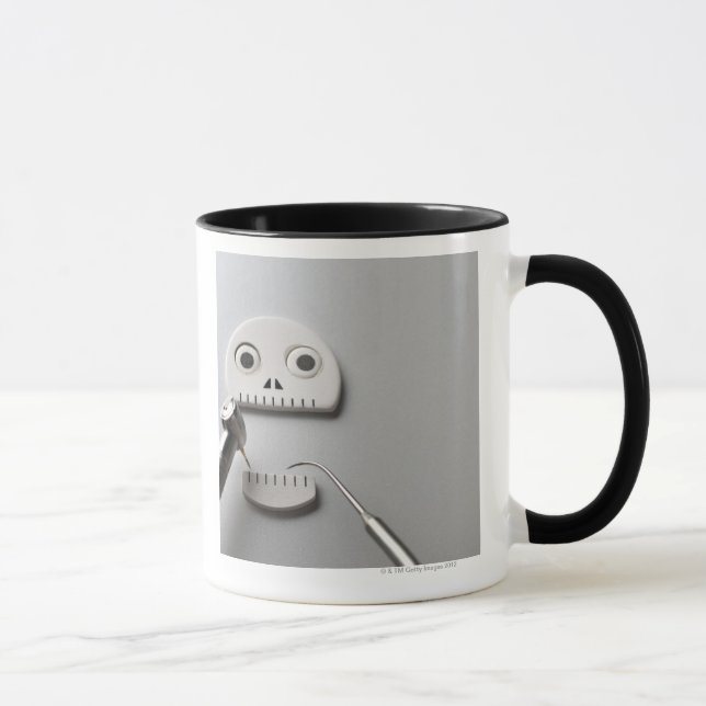 Caneca O esqueleto que o tratamento dental é tomado (Direita)