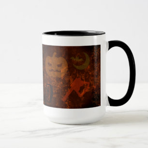 Caneca O Halloween Assusta-se com o fundo de Eerie