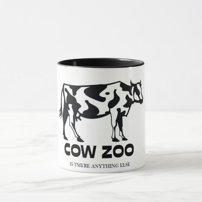 Caneca O jardim zoológico original engraçado da vaca é (Centro)