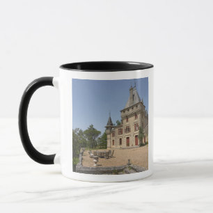 Caneca O magnífico Chateau de Pressac e o jardim
