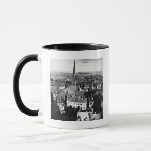 Caneca O pináculo ornamented de uma igreja em Boston