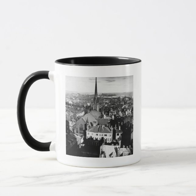 Caneca O pináculo ornamented de uma igreja em Boston (Esquerda)