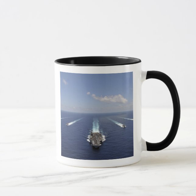 Caneca O porta-aviões USS Abraham Lincoln (Direita)