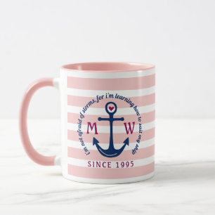 Caneca O rosa do coração da âncora listra o logotipo