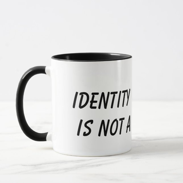 Caneca O roubo de identidade não é uma piada (Esquerda)