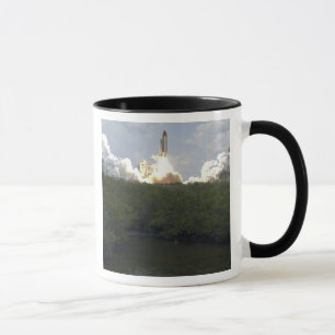 Caneca O vaivém espacial Atlantis tira 13